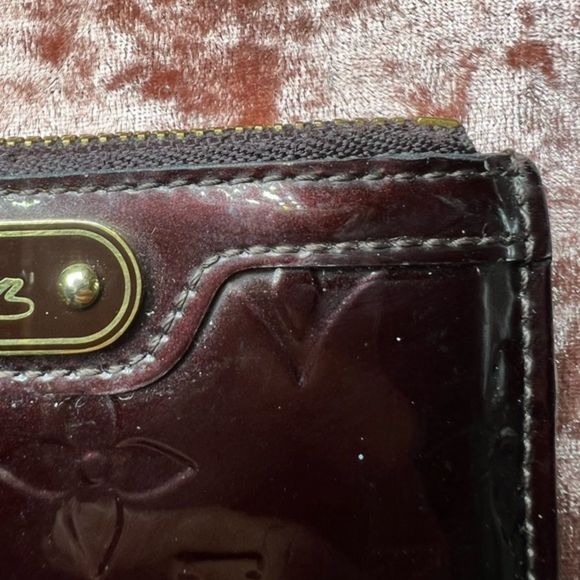 Louis Vuitton Key Cles Pouch Vernis - Picture 9 of 10